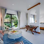H Flora Hotel